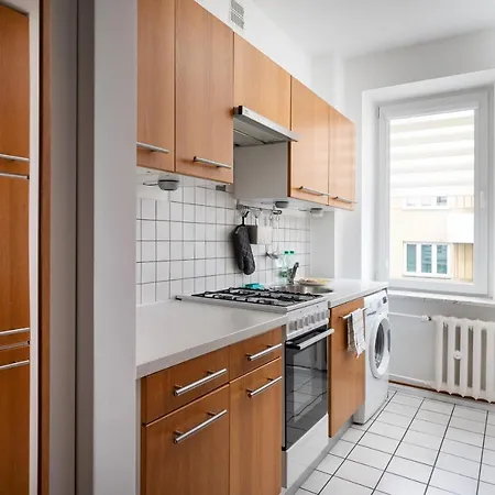 Metro Raclawicka Standard Apartment Warschau